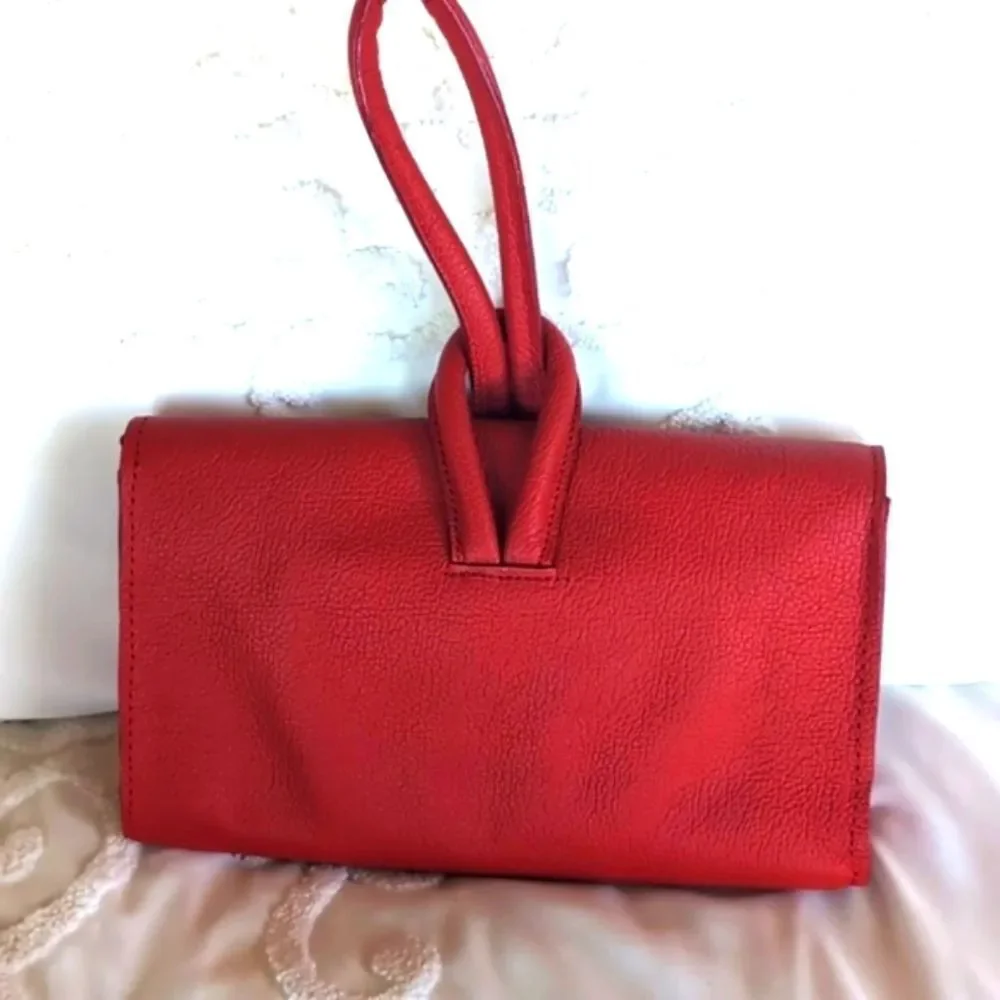 Boleo Feelin' 22 Limited Edition Wristlet-Red Pebble Leather/Crossbody Strap❤️